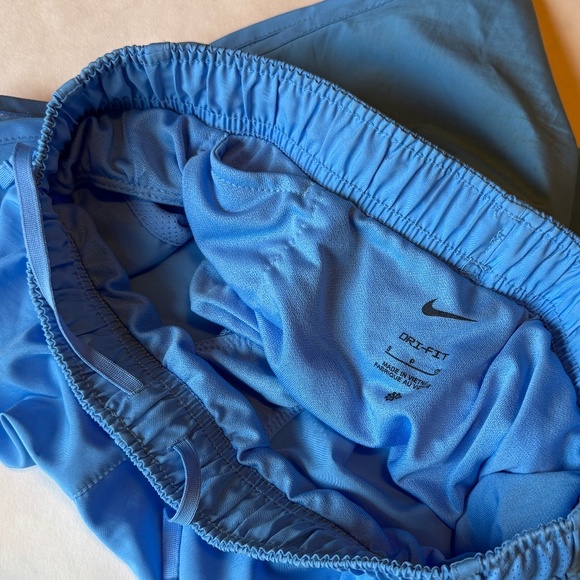 Nike Women's Dri-FIT Running Shorts - Picture 10 of 10